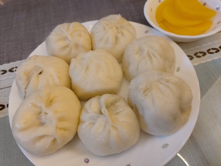 인동녹차연잎왕만두 이미지