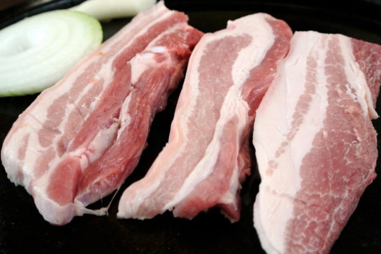 돼지밥상 이미지