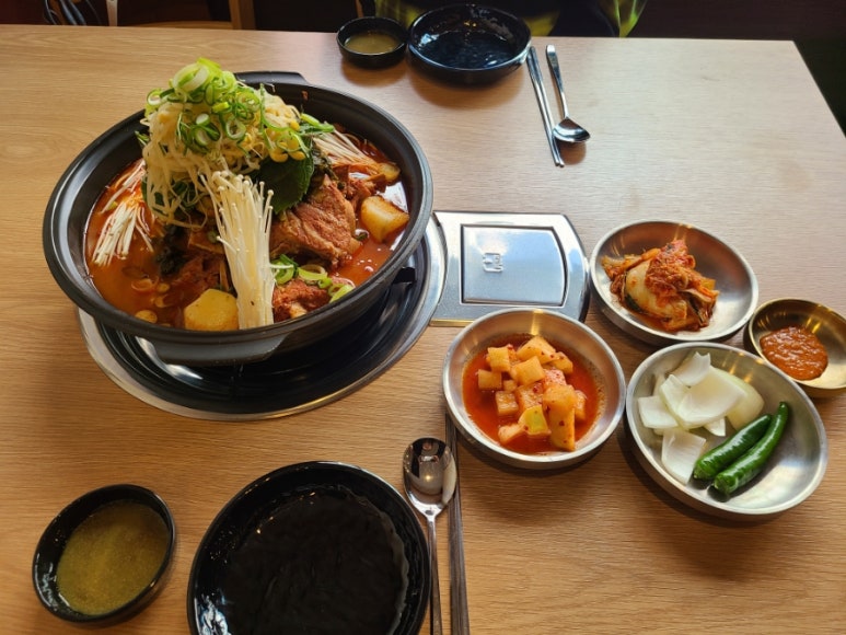 명진감자탕 이미지