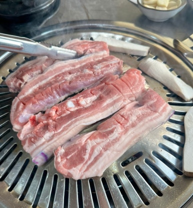 다래와흑돈 이미지