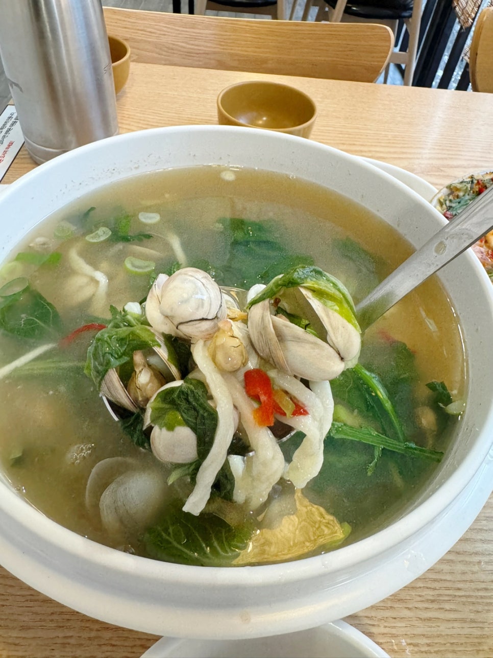 동동칼국수 이미지