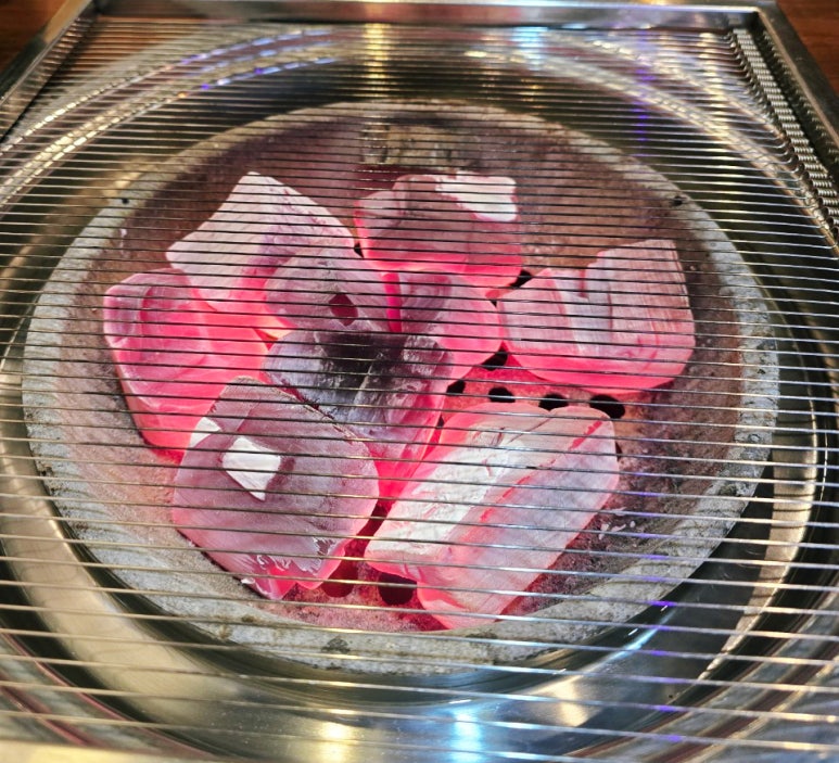 유천참숯불돼지갈비 이미지