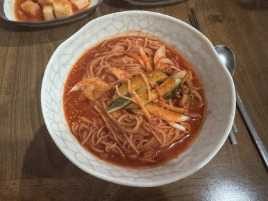 감치래비빔국수 이미지