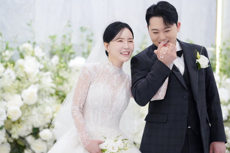 더애틋스냅 이미지