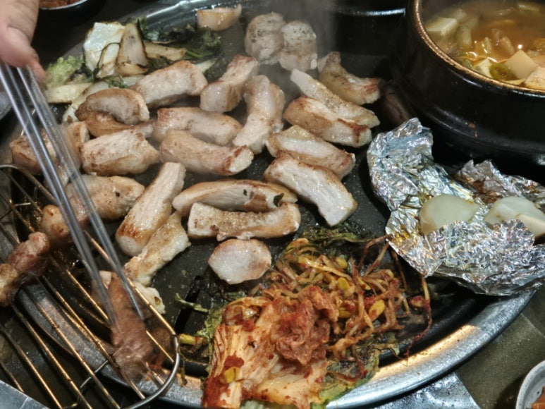 우잡고 돈잡고 이미지