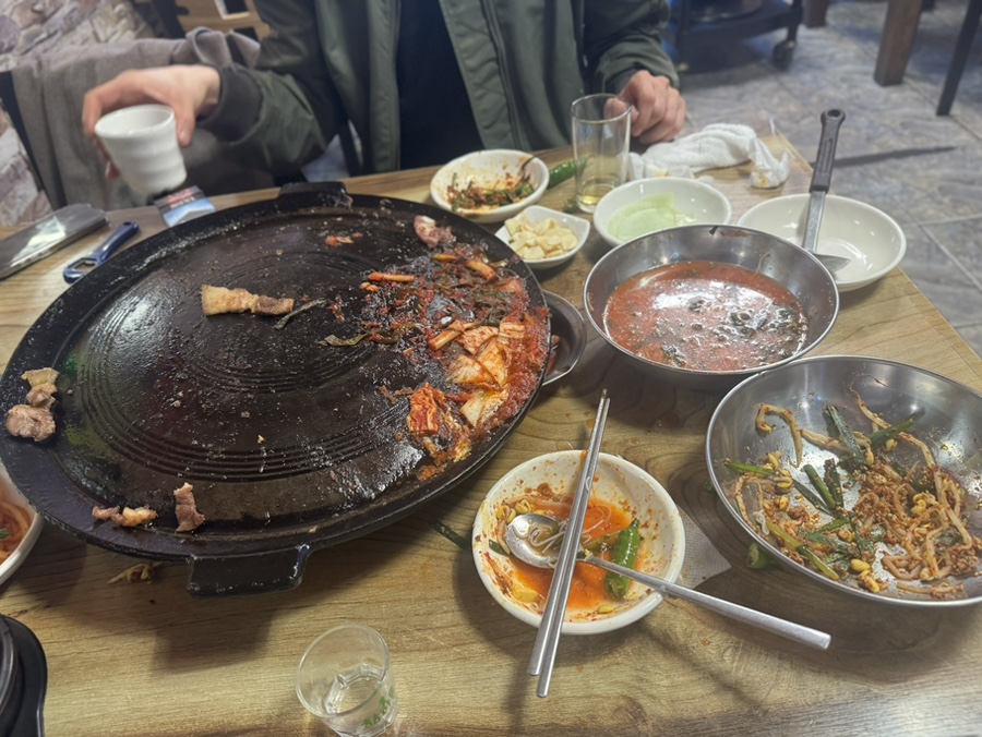 엄마밥집솥뚜껑 이미지