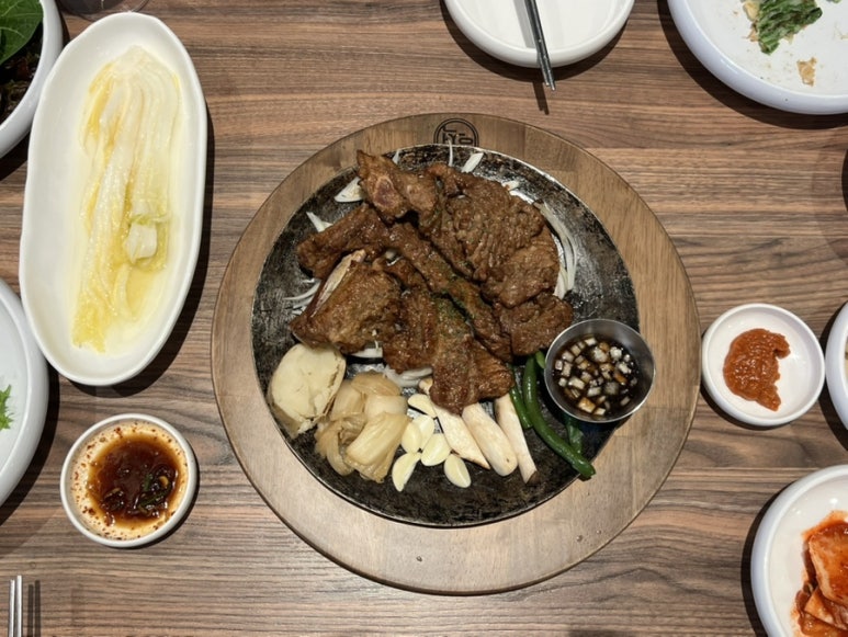 일등석돼지갈비삼겹살소갈비 이미지