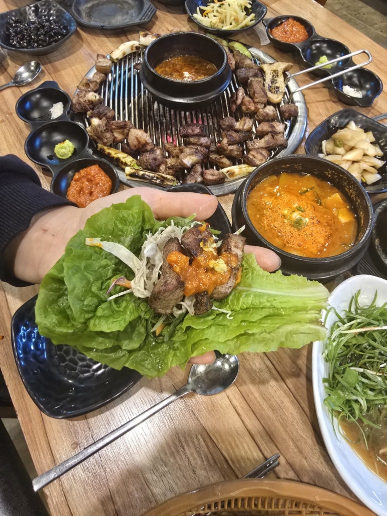 덕수아이흑돼지 이미지