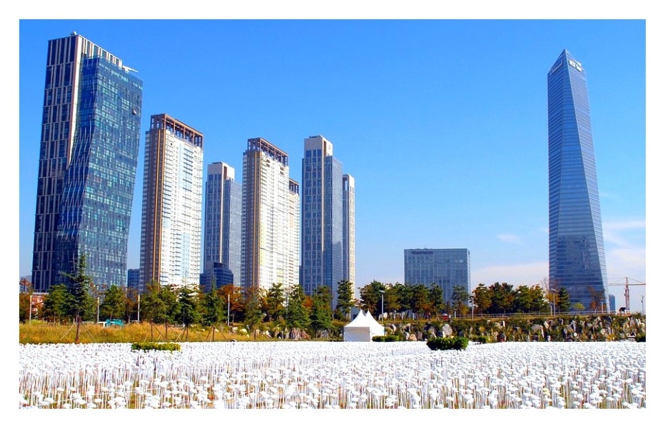 애슐리퀸즈스퀘어원 이미지