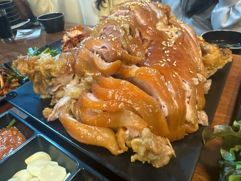 귀한족발 이미지