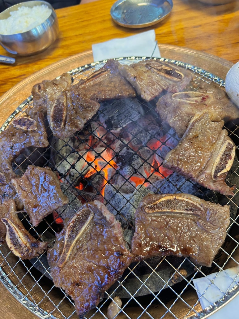 조하영원조목살집 이미지