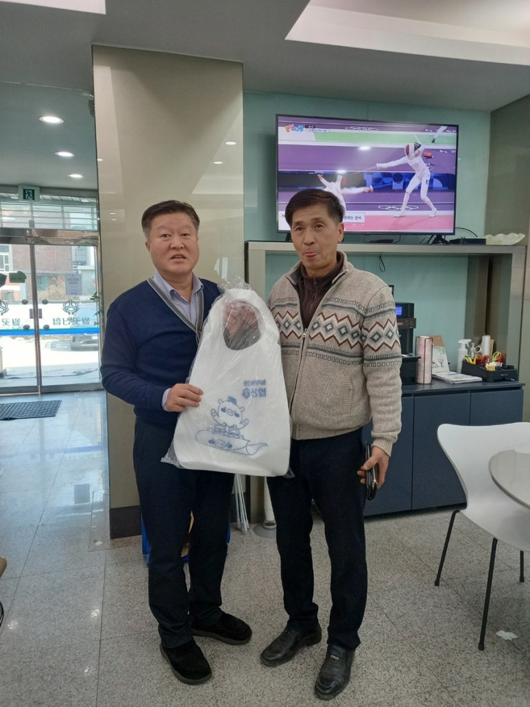 고향집흑염소 이미지