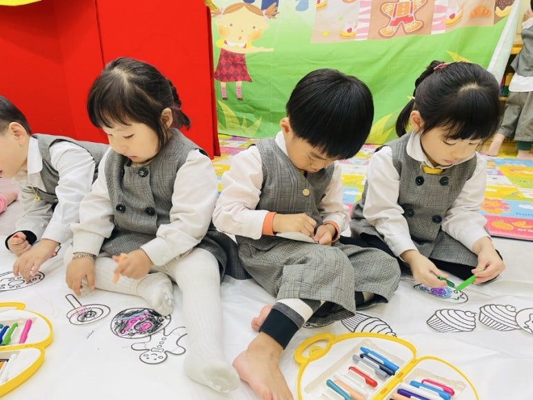 헨젤과 그레텔 어린이집 이미지