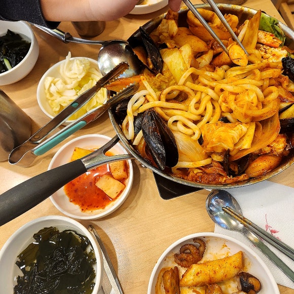 안동찜닭해물떡찜 이미지