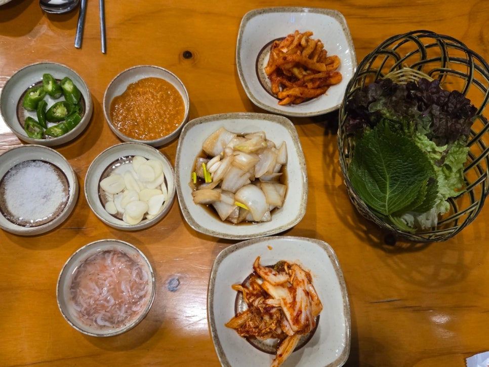 평화육남매왕족발 이미지