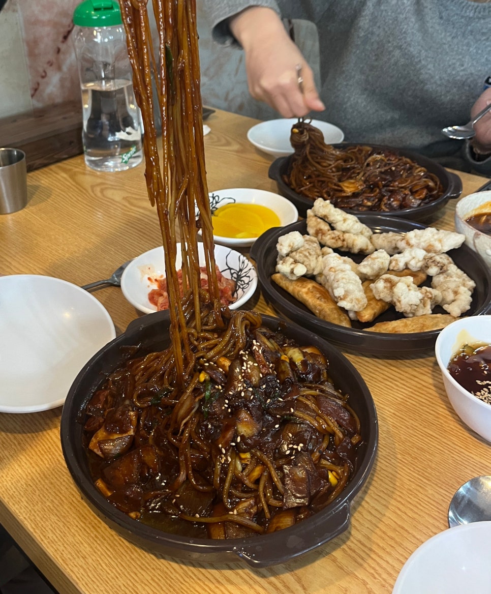 가야성맛짱왕황궁쟁반짜장 이미지