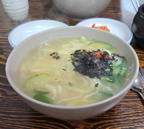 엄마네손칼국수 이미지
