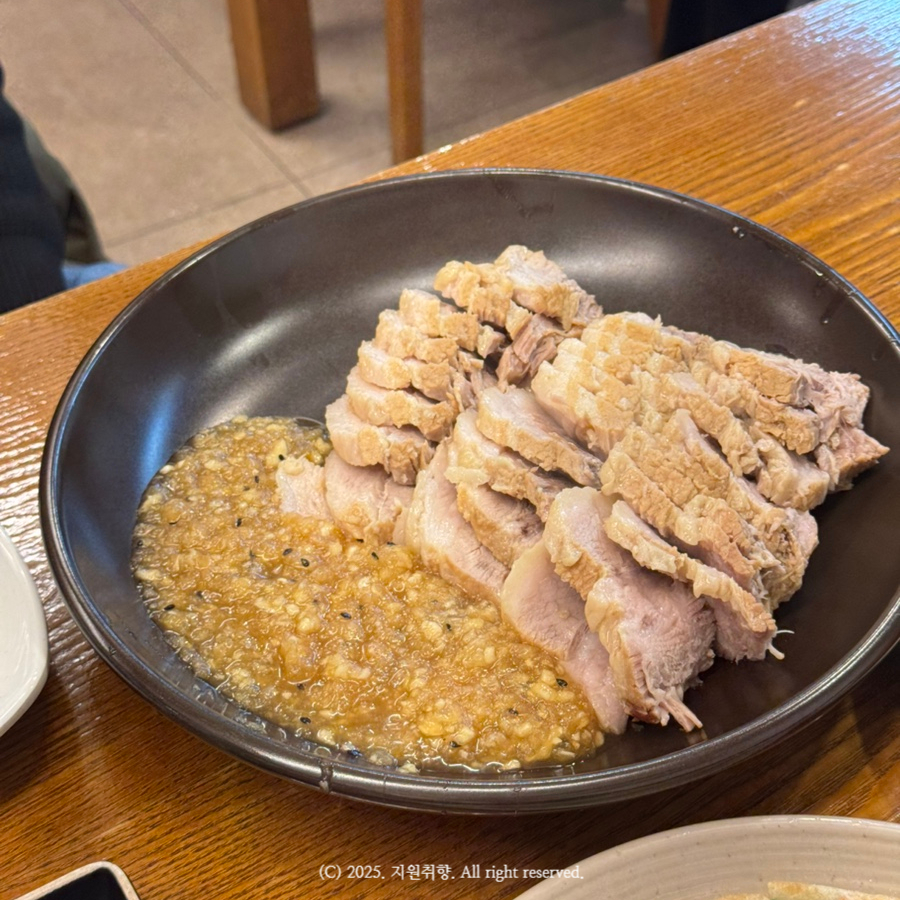 정원마늘보쌈 이미지