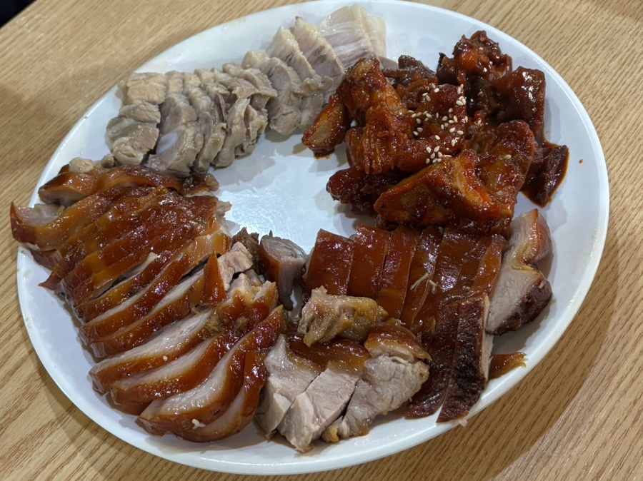 우현족발 이미지