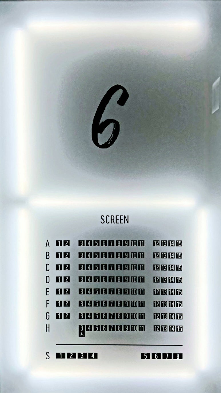 롯데시네마 6관 이미지