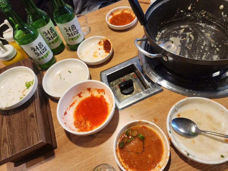 인하 닭한마리 이미지