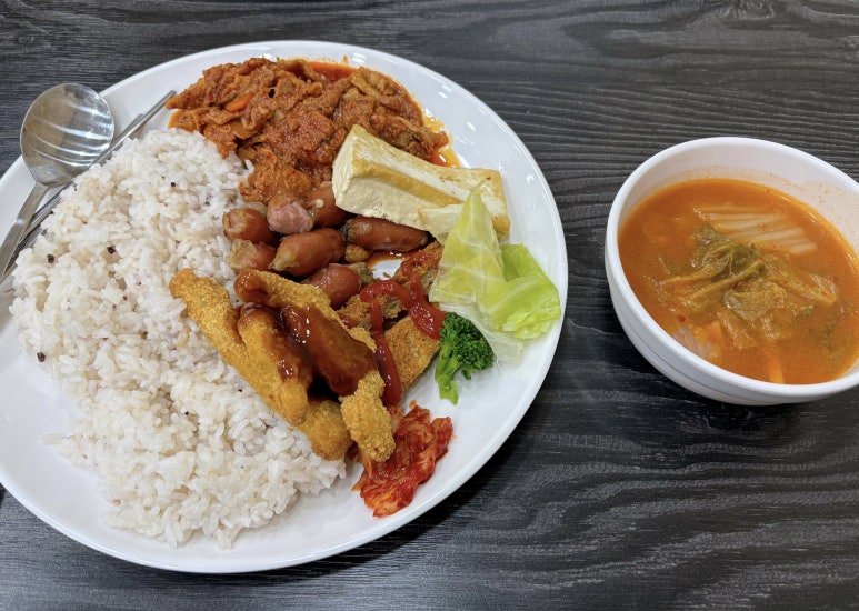 엄마의밥상한식뷔페 이미지