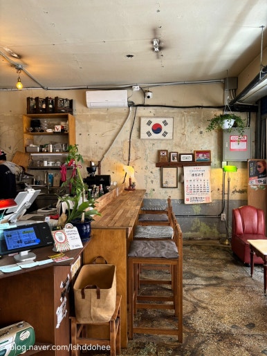 사, 여백, 찻잔 이미지