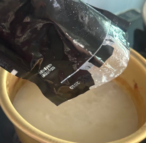 안뜨락 이미지