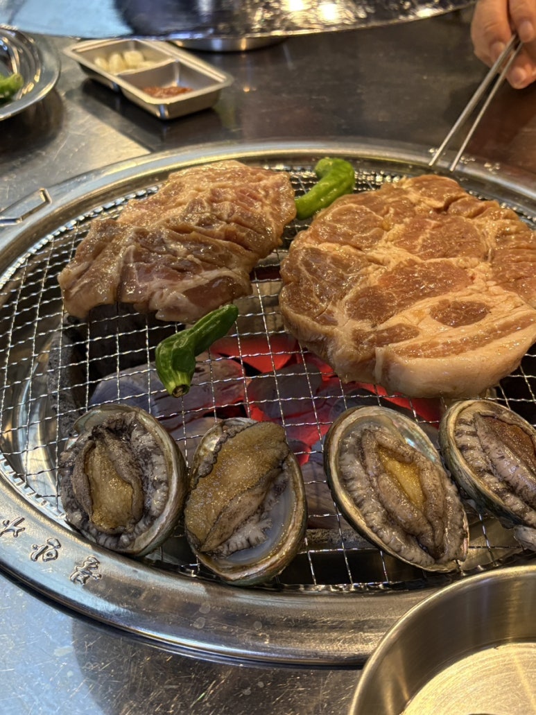 모퉁이뒤고기 이미지