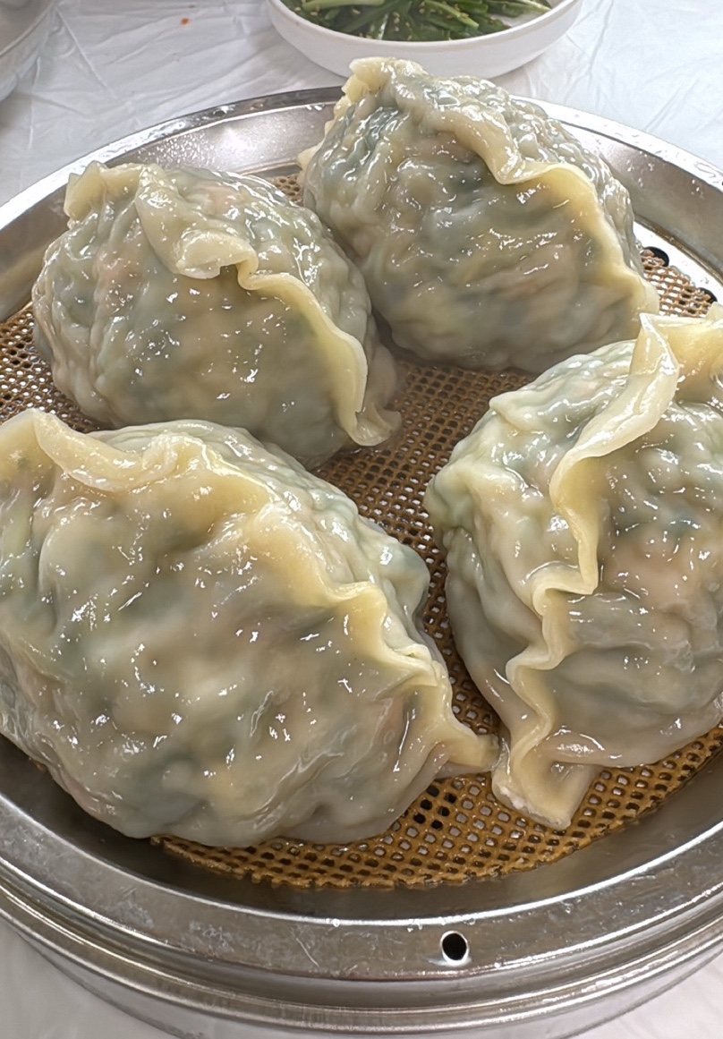 뼉다구 아지매 육칼 이미지
