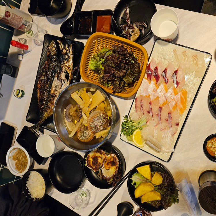 회뜨는중 이미지