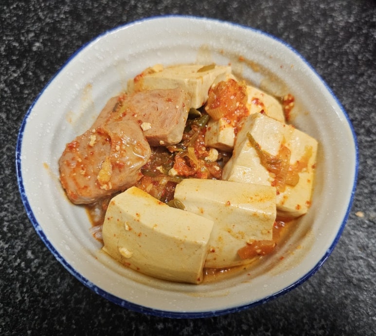 정시후 기누고시 두부 이미지