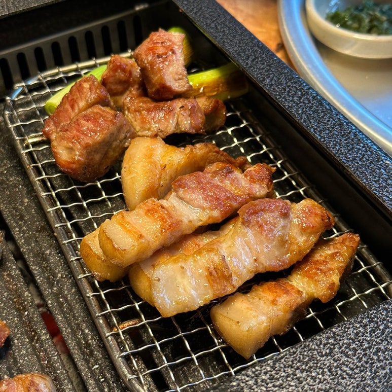 천년돼지숯불구이 이미지