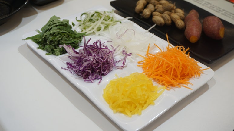 창원늘푸른샤브&편백찜&월남쌈&소고기무한리필마산 이미지