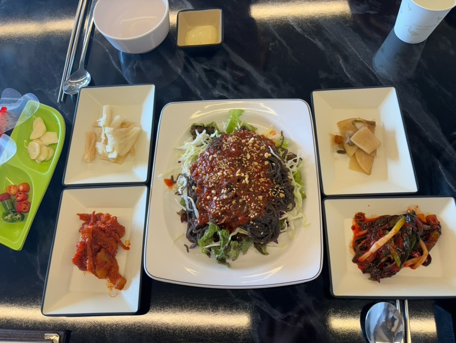 족발예찬화성매송점 이미지