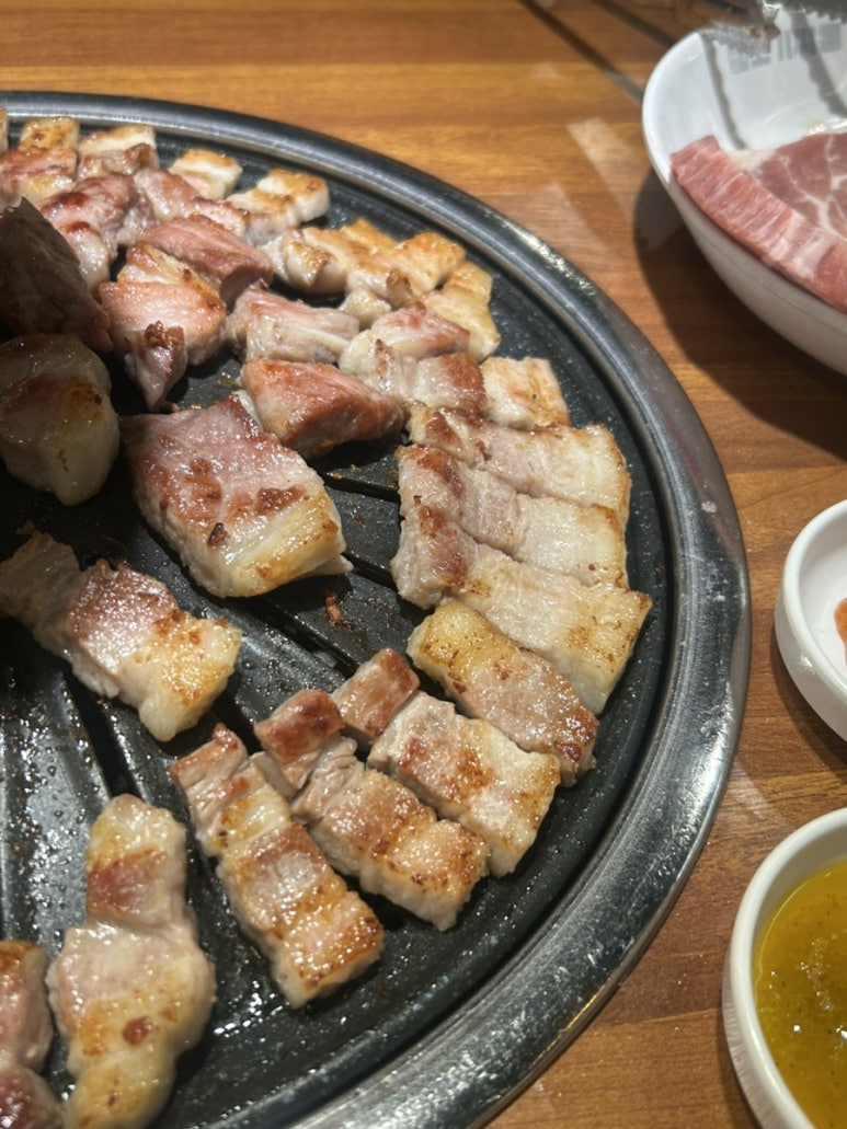 고기싸롱운정 이미지