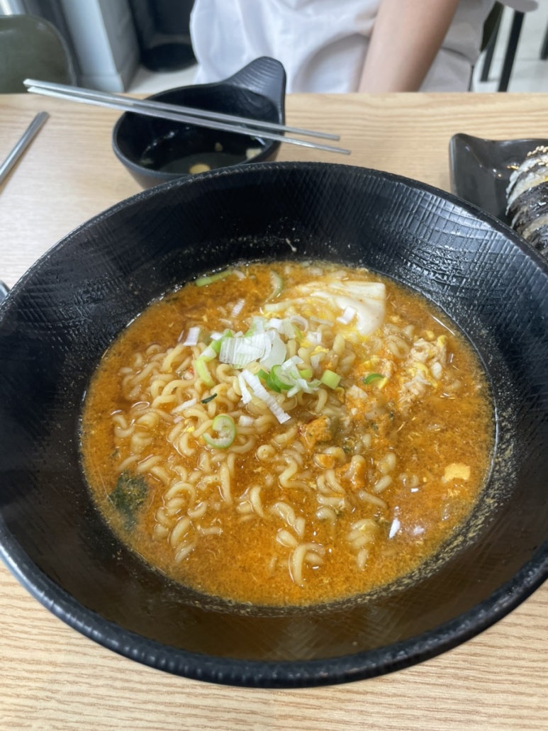 용해통닭 이미지