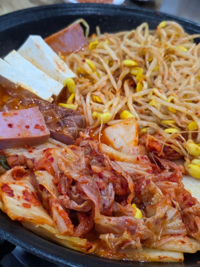 흑돼지참숯불구이50번길 이미지