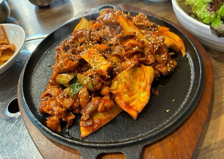 영천 해장국 감자탕 이미지