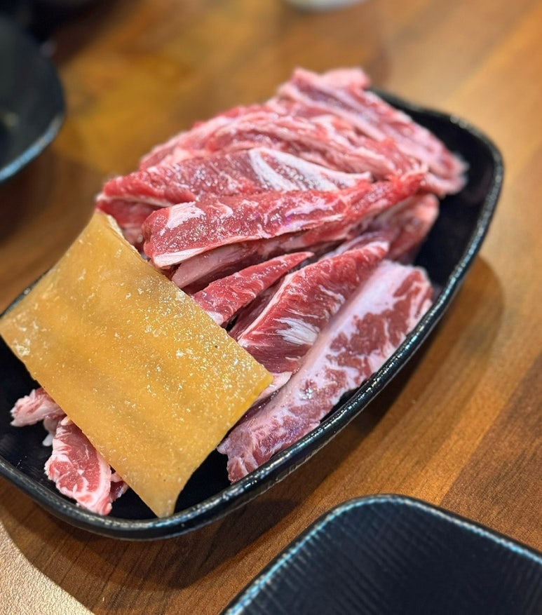유천참숯불돼지갈비 이미지