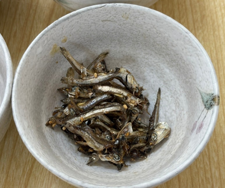 멧돌뚝배기 사진 8