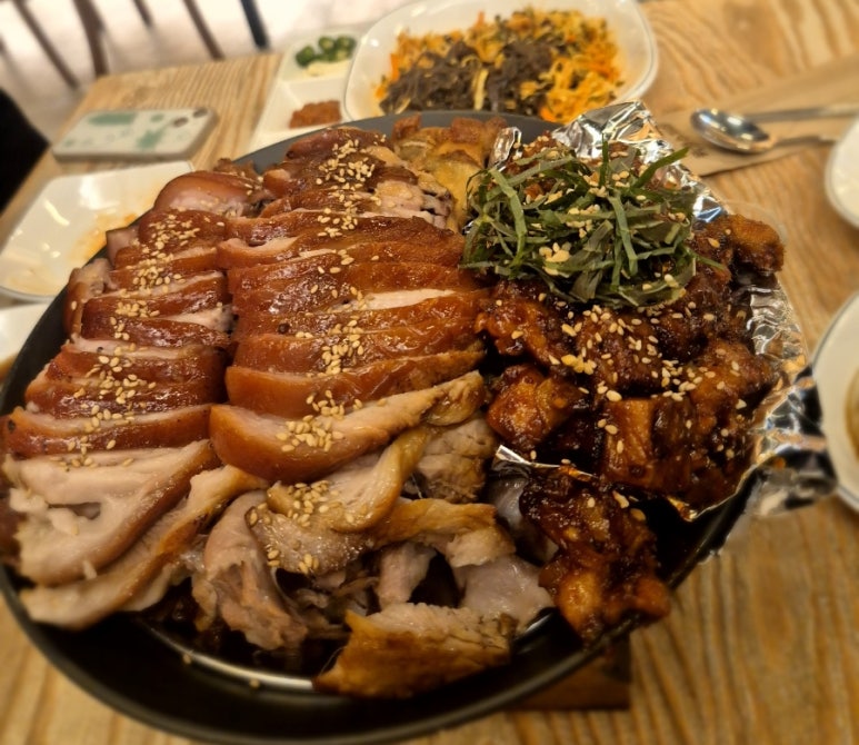 맛족맛있는돈족발 이미지