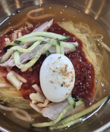 치자밀면 이미지