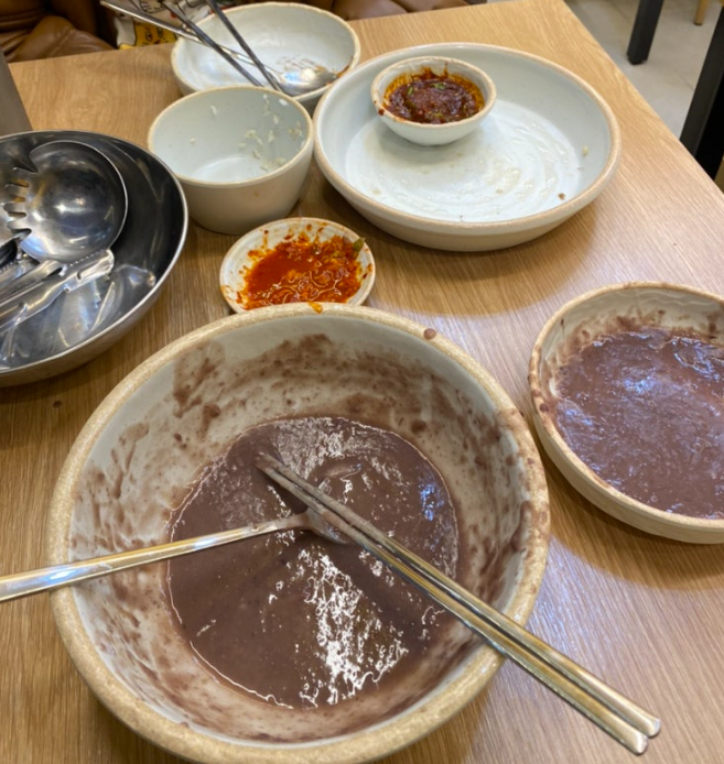 엄마손 팥칼국수 바지락칼국수 이미지