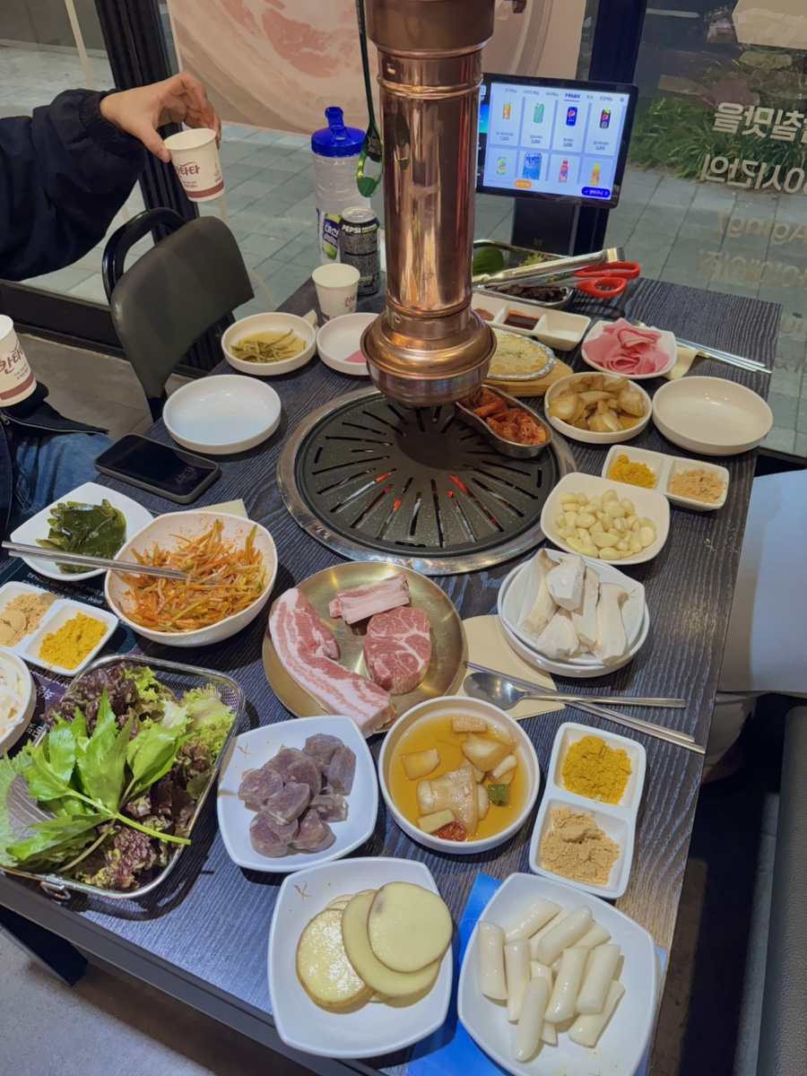 금빛돼지 이미지