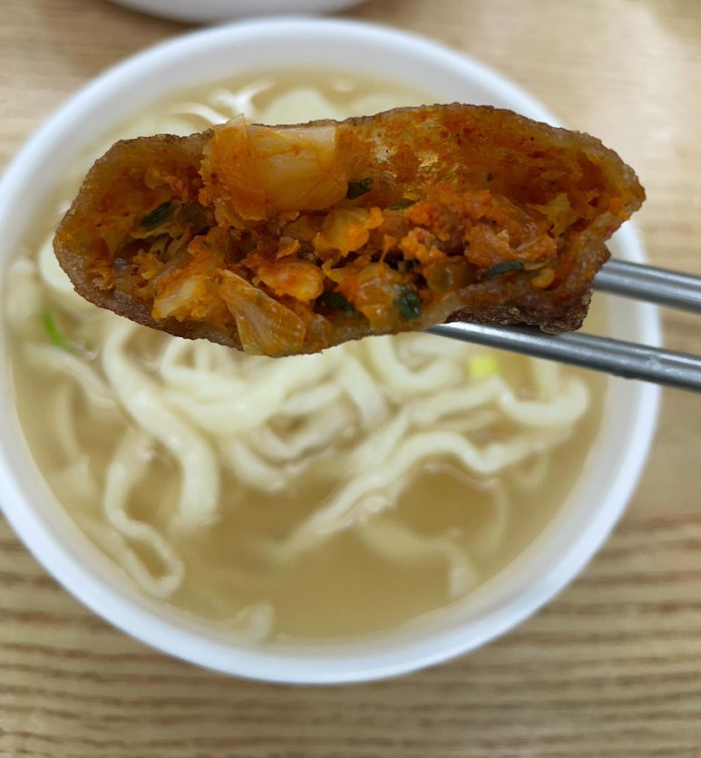 지동손칼국수 이미지