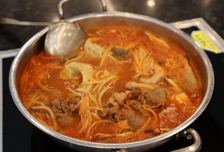 (주)동산만두 이미지