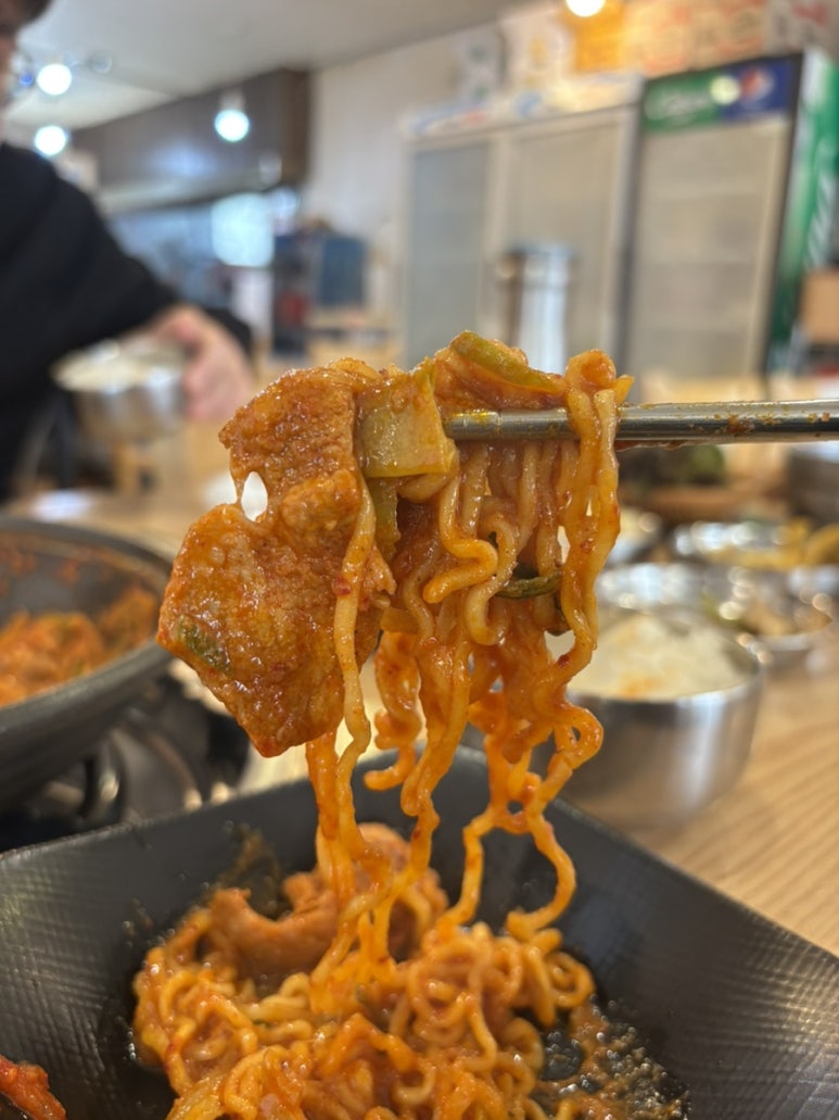 옛날김치찌개랑부대랑 이미지