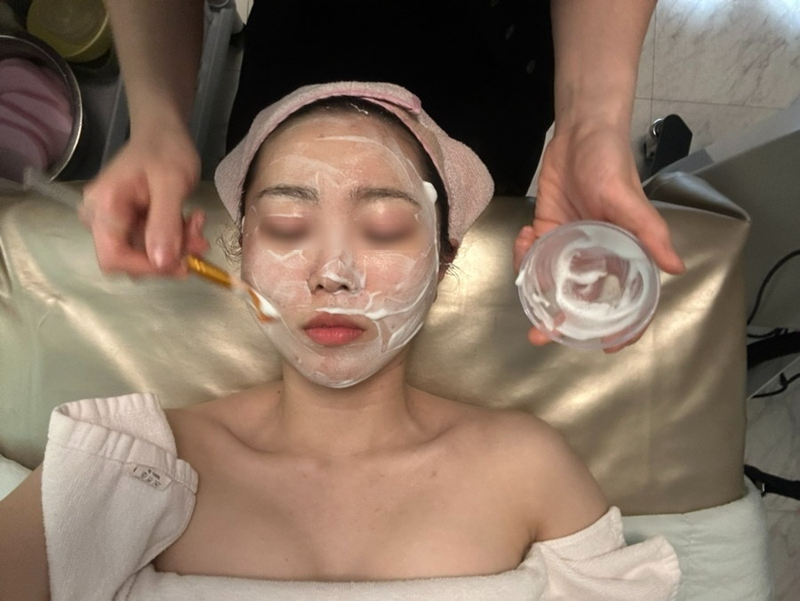 룩앳더뷰티 이미지