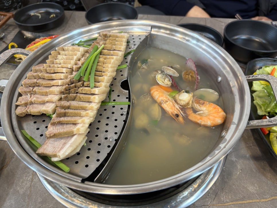 오대감보쌈칼국수 이미지
